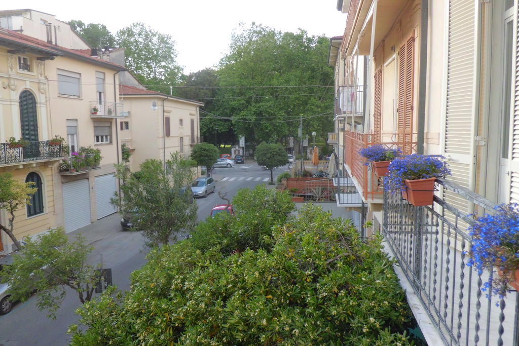 Hotel Villa Morgana Viareggio Exterior photo